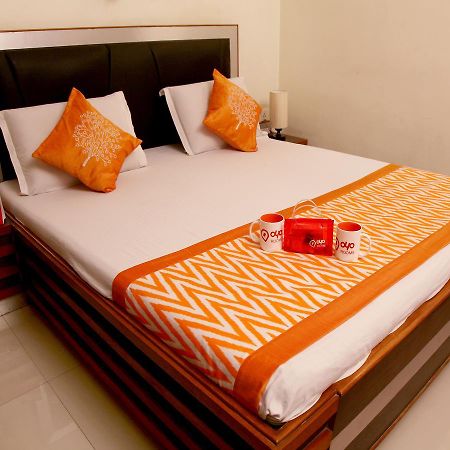 Oyo 2054 New Hotel Broadway Varanasi Eksteriør bilde