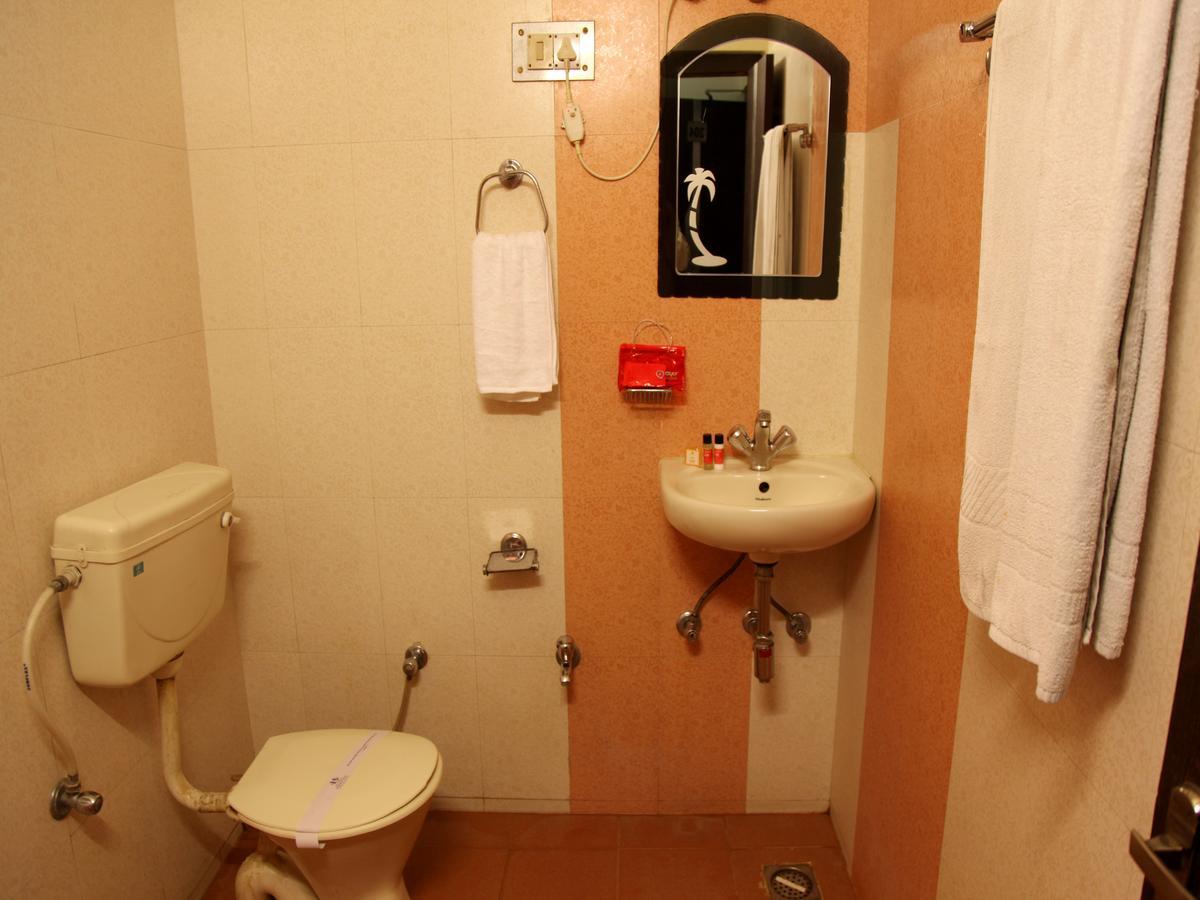 Oyo 2054 New Hotel Broadway Varanasi Eksteriør bilde