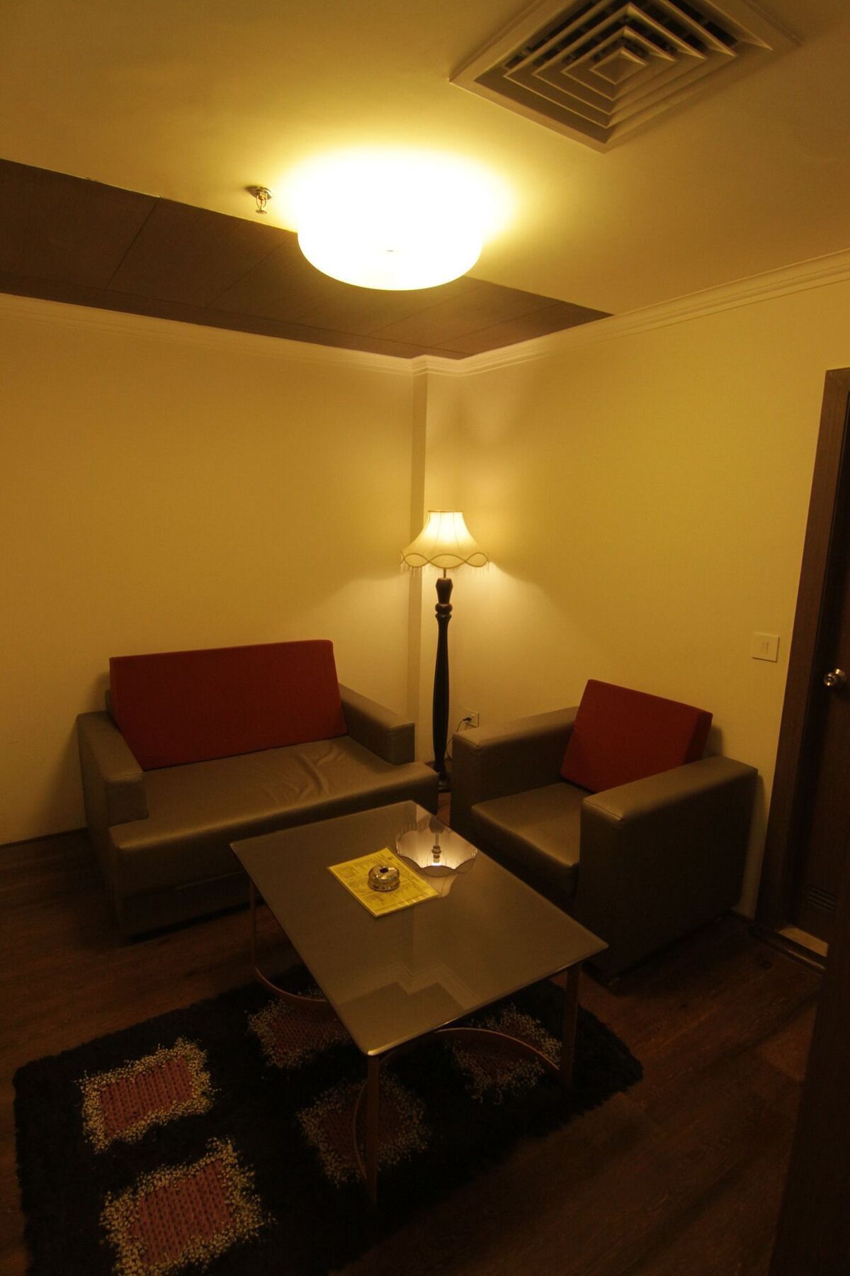 Oyo 2054 New Hotel Broadway Varanasi Eksteriør bilde