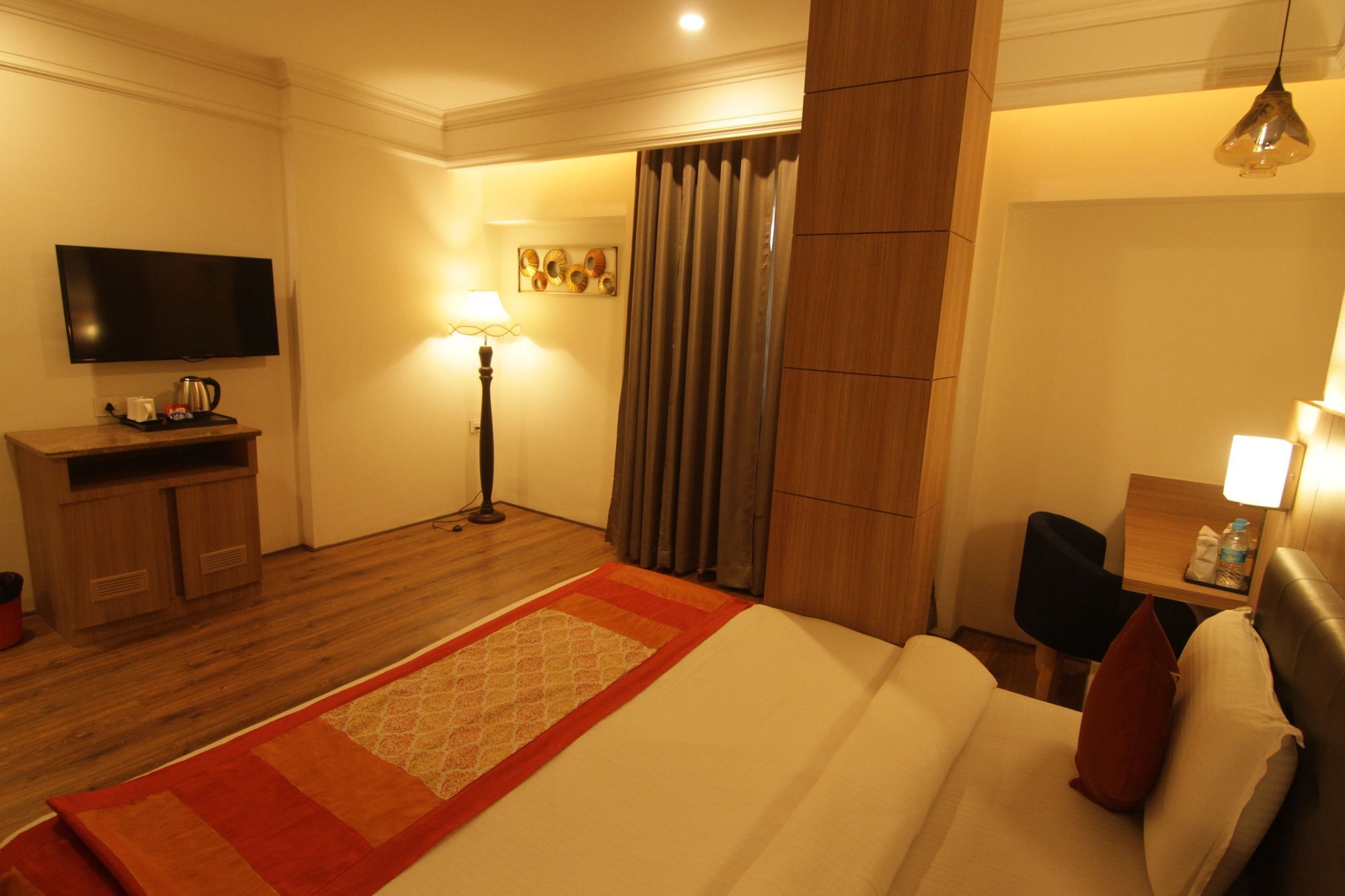 Oyo 2054 New Hotel Broadway Varanasi Eksteriør bilde