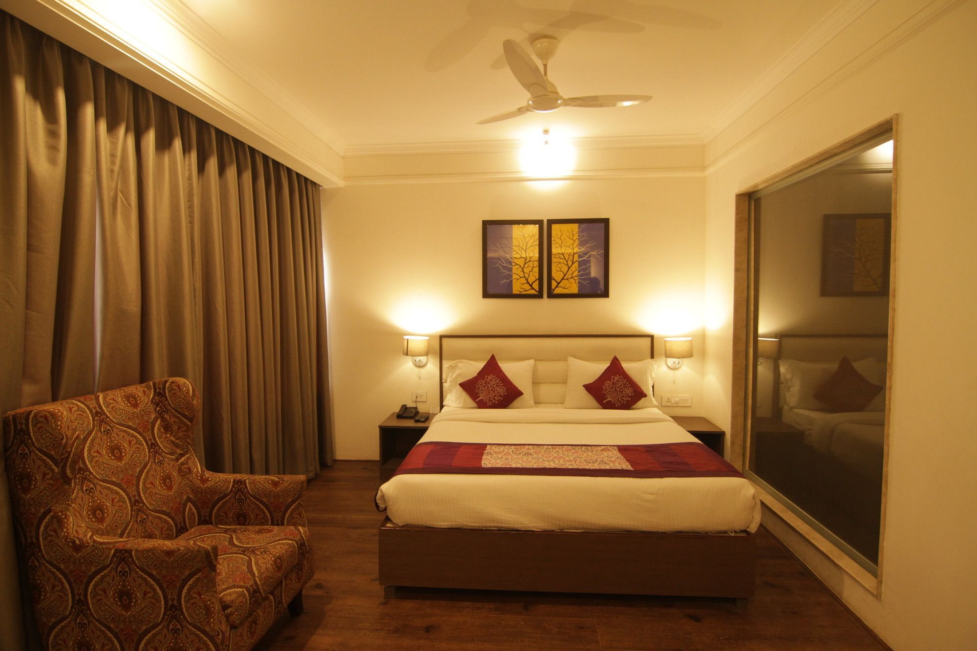 Oyo 2054 New Hotel Broadway Varanasi Eksteriør bilde