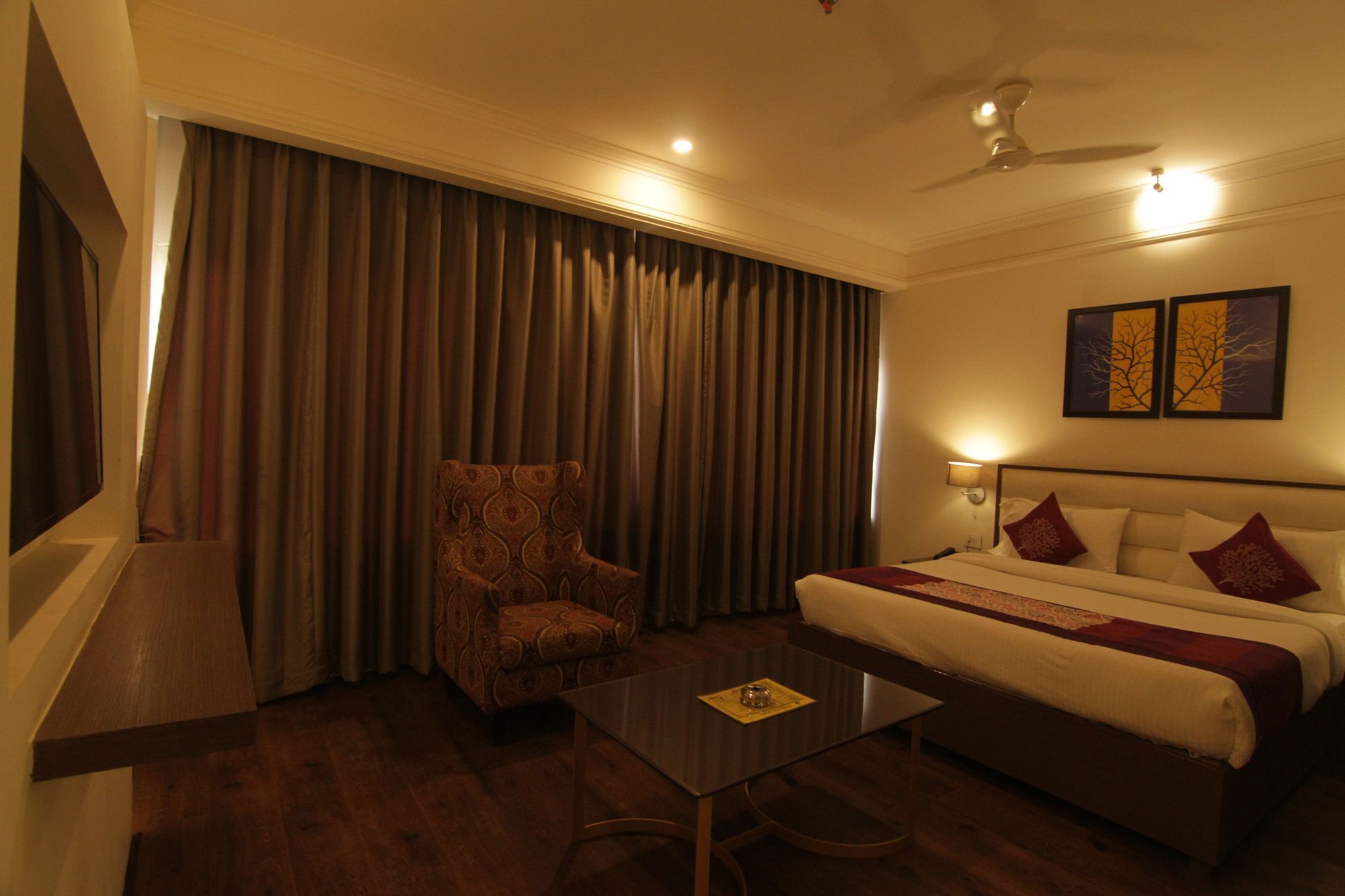 Oyo 2054 New Hotel Broadway Varanasi Eksteriør bilde