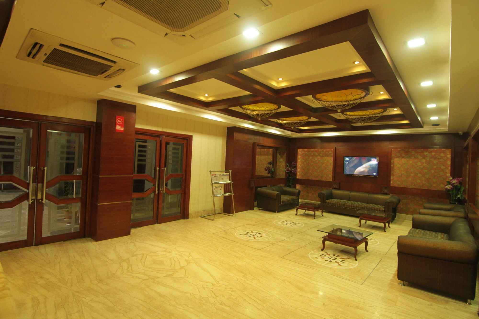 Oyo 2054 New Hotel Broadway Varanasi Eksteriør bilde