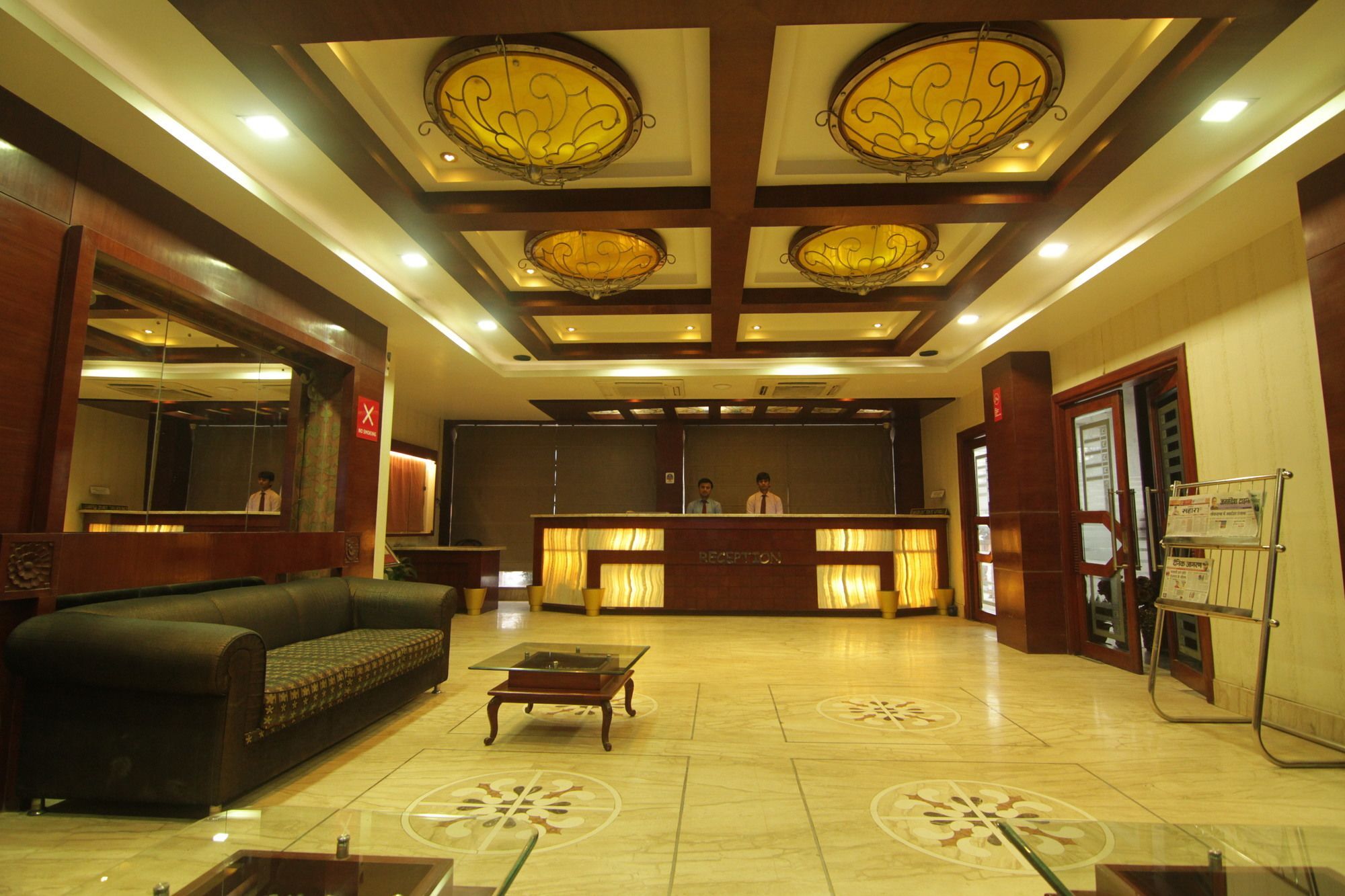 Oyo 2054 New Hotel Broadway Varanasi Eksteriør bilde